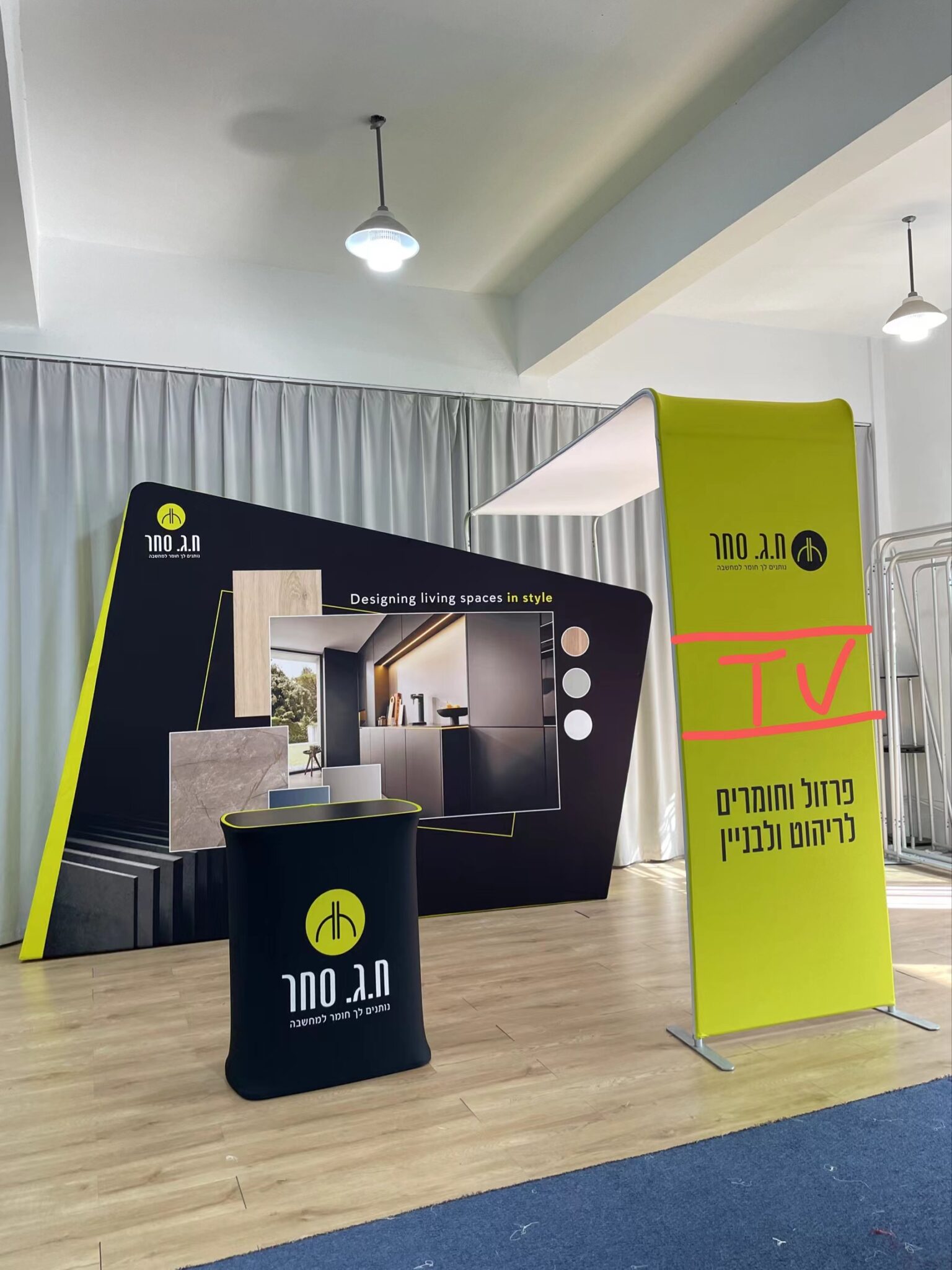 ביתן לתערוכה מבד לשטח 4X3 מטר להקמה גם בחו”ל